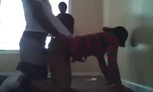 அவரது தோழி, மிக அழகா ...